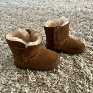 Uggs winter toddler boots